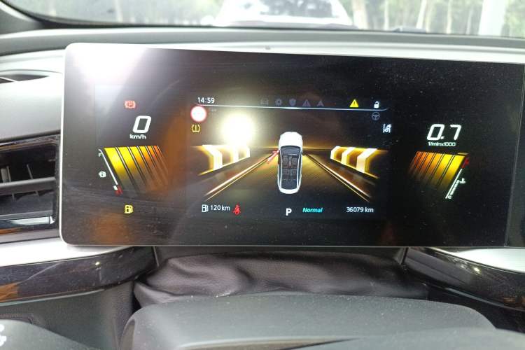 Used MG 5 Scorpio 2022 1.5T Trophy Sport Luxurious Edition
