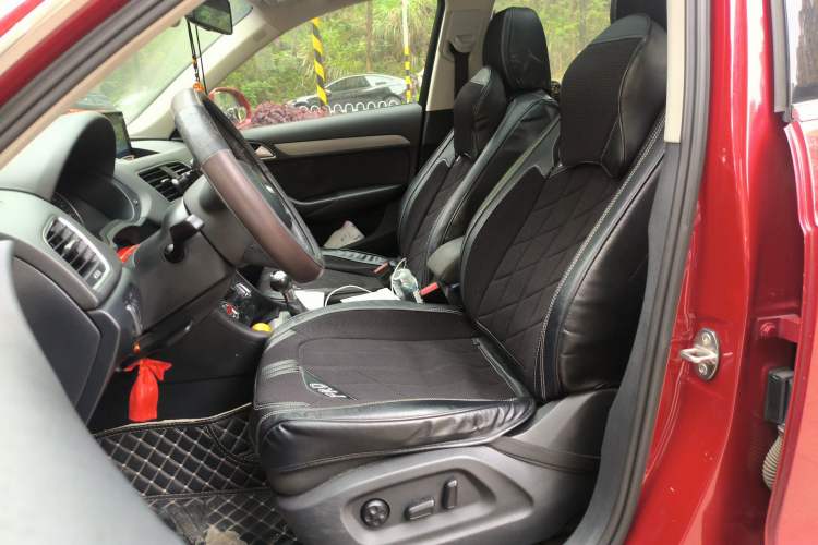 Used Audi Q3 2013 35 TFSI Ambition Edition Left Front Seat