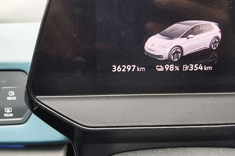 Used Volkswagen ID.3 2022 Pro Smart Edition Odometer Close Up