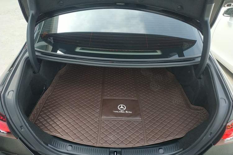 Used Mercedes-Benz E-Class New Energy 2023 E 350 e L Plug-in Hybrid Sedan