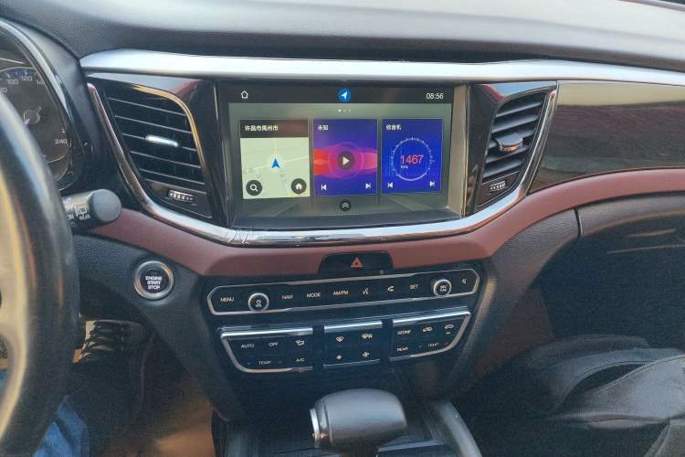 Used GAC Trumpchi GS8 2019 390T Two-Wheel Drive Luxury Smart Connectivity Version (7 Seats) Audio And AC Panel