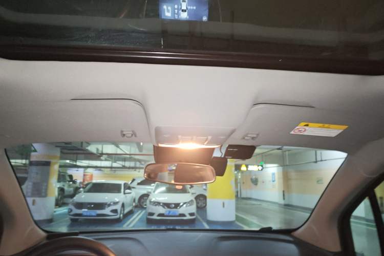 Used Chevrolet Trax 2017 1.4T Automatic Two-Wheel Drive Comfort Version Headliner