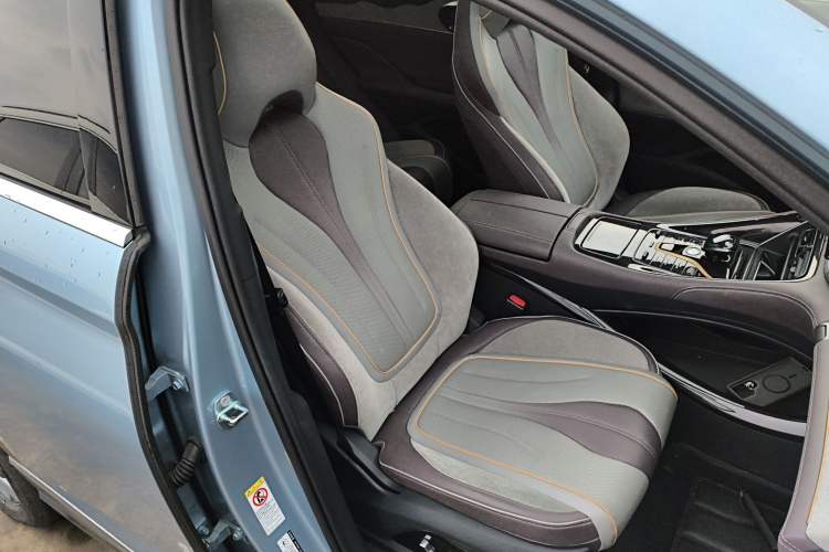 Used BYD Frigate 07 2023 DM-i 100KM Flagship Model
