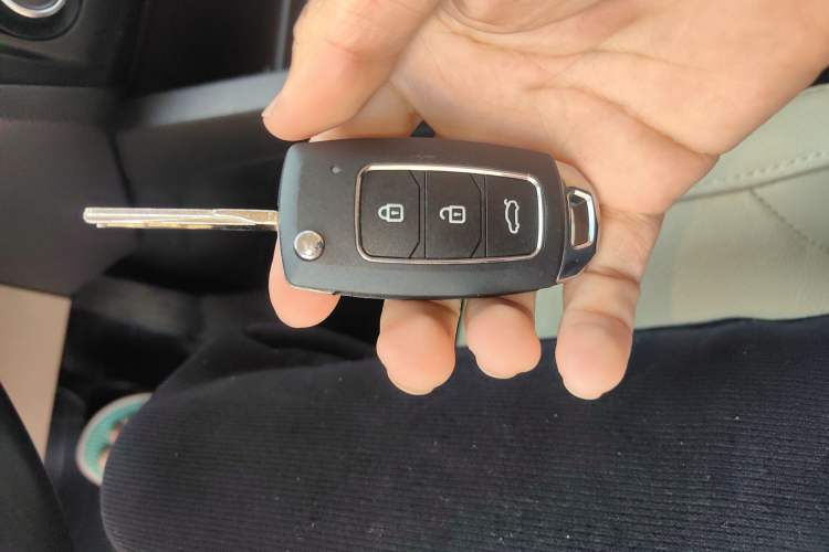 Used Volkswagen Sagitar 2014 1.4TSI Automatic Luxury Model Vehicle Key