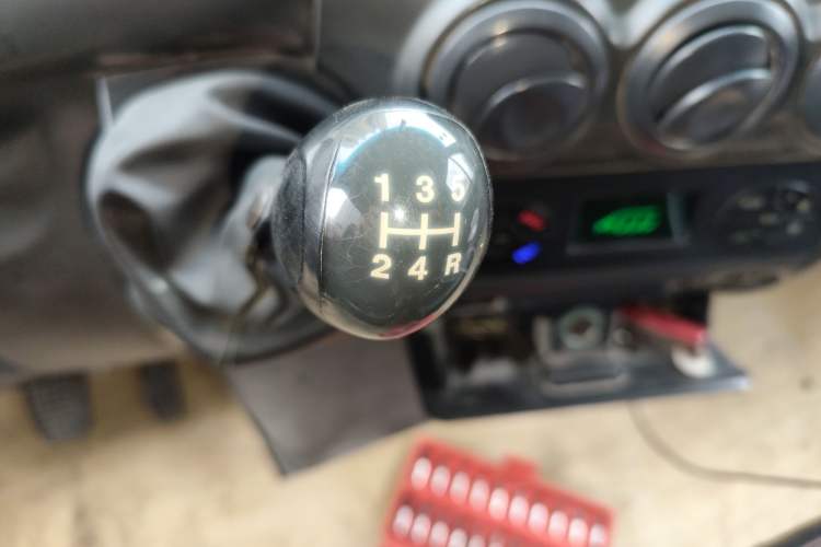 Used Iveco Power Daily 2017 2.5T Classic A32 Mid-Roof 6-7 Seater Bus 47Z5
