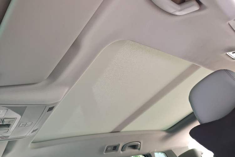 Used Volkswagen Tharu 2023 300TSI Two-Wheel-Drive Full Moon Edition