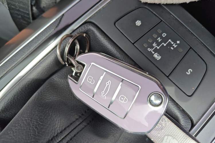 Used Peugeot 408 2015 1.2T Automatic Luxury Edition
