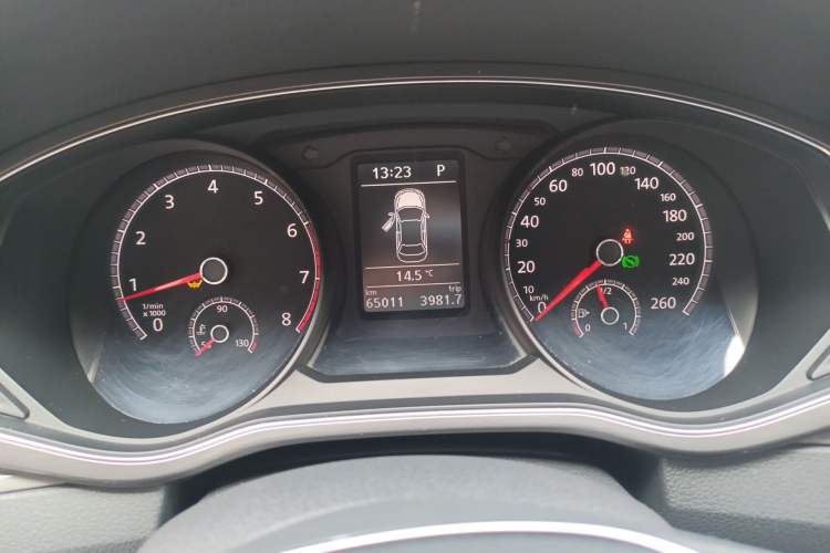 Used Volkswagen Passat 2017 330TSI DSG Luxury Edition
