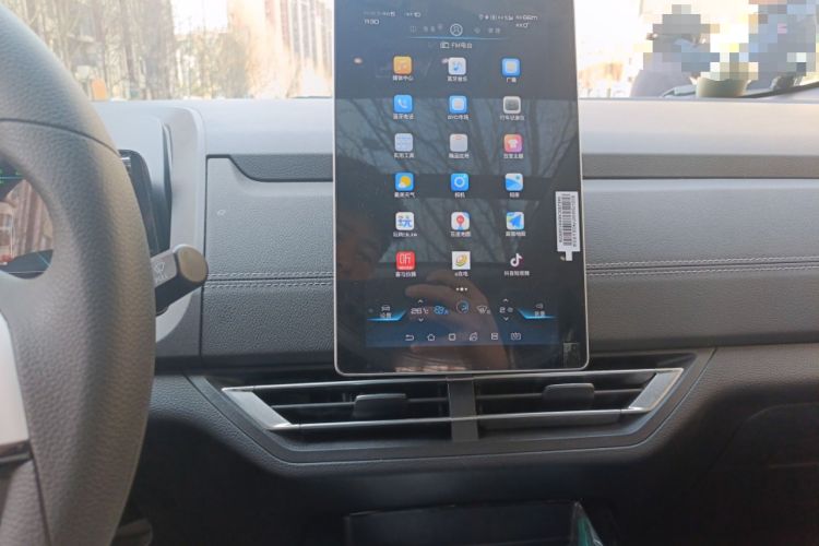 Used BYD Yuan New Energy 2019 EV535 High-Energy Leading Edition Audio And AC Panel