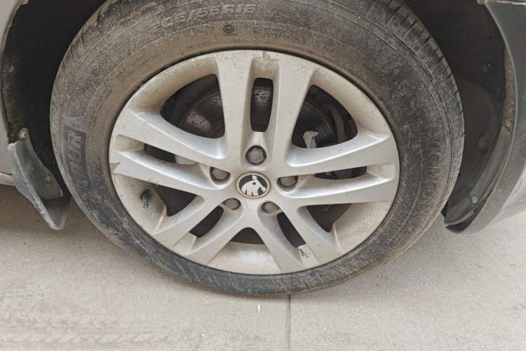 Used Skoda Octavia 2013 1.6L Manual Yijun Edition
