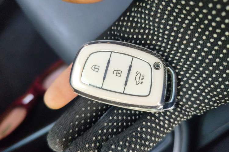 Used Hyundai ix25 2015 1.6L Automatic Two-Wheel Drive Smart GLS Trim
