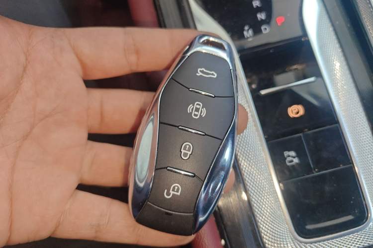 Used Hongqi H5 2025 1.5T DCT Qiyun 500 000th Unit Commemorative Edition Vehicle Key