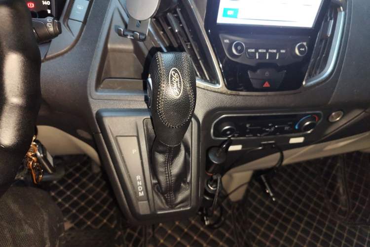 Used Ford Tourneo Custom 2017 2.0T Automatic Elite Version