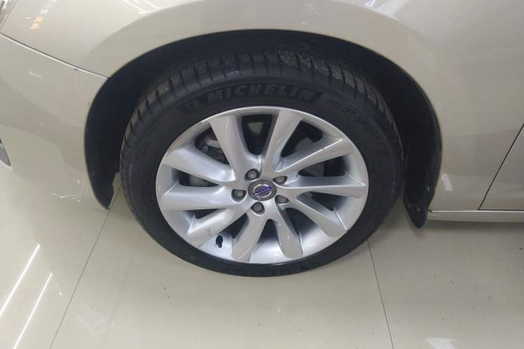 Used Volvo S60 2017 S60L T4 Smart Range Edition
