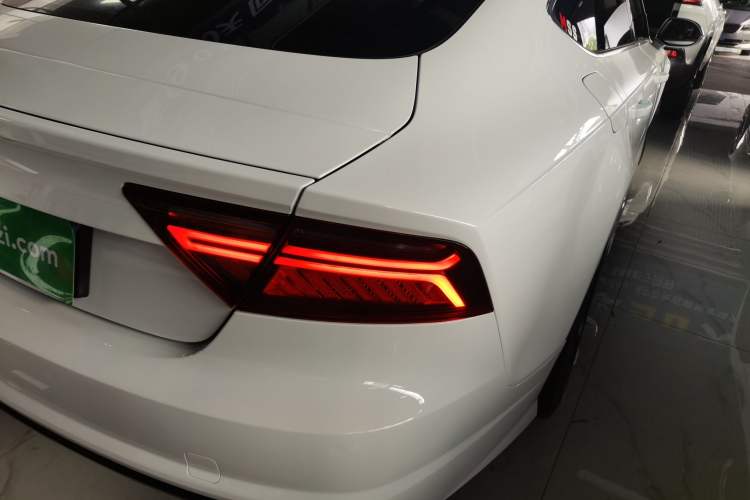 Used Audi A7 2014 50 TFSI quattro Comfort Model Right Rear Taillight
