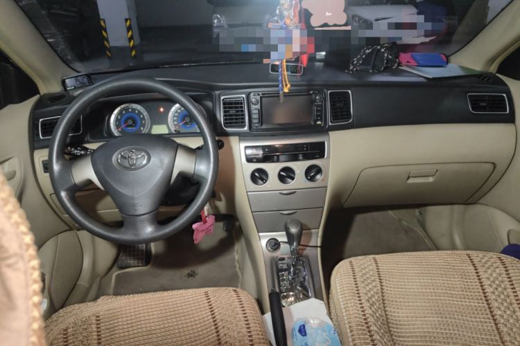 Used Toyota Corolla EX 2013 1.6L Automatic Excellence Edition Center Console