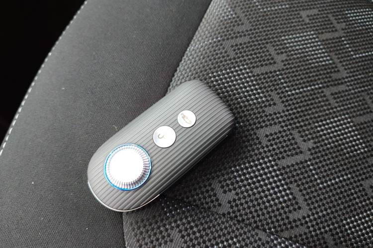 Used Sinotruk Pioneer V 2024 Multi-Function Edition 2.0T Automatic Mid-Roof Low-Profile