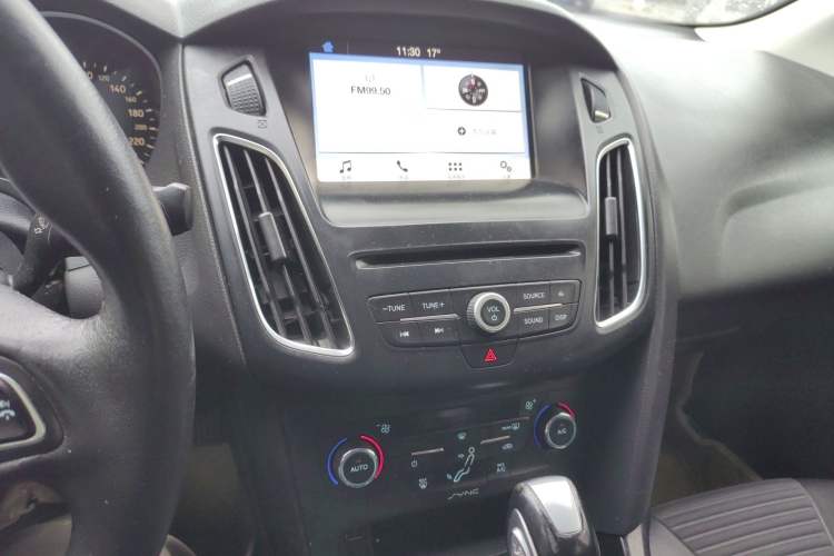 Used Ford Focus 2017 Sedan EcoBoost 180 Automatic Elite Model Audio And AC Panel