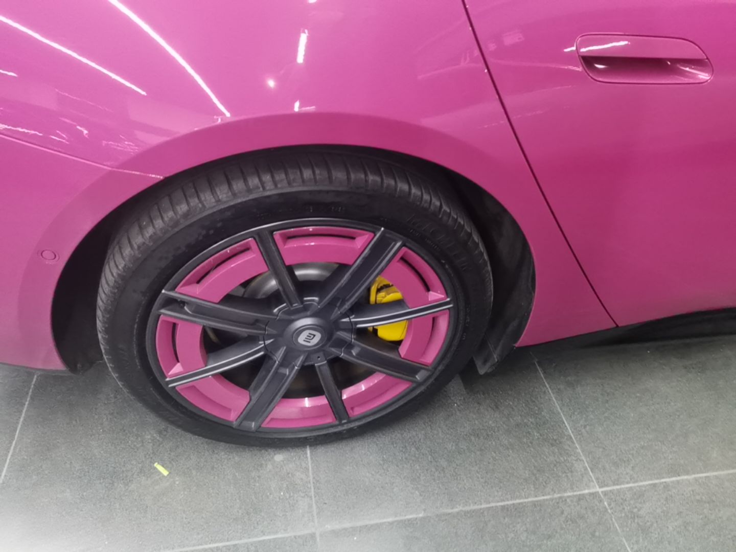 Xiaomi Auto SU7 2024 Rear-Drive Ultra-Long Range Advanced Pro-Level Intelligent Driving Version — снимка 11
