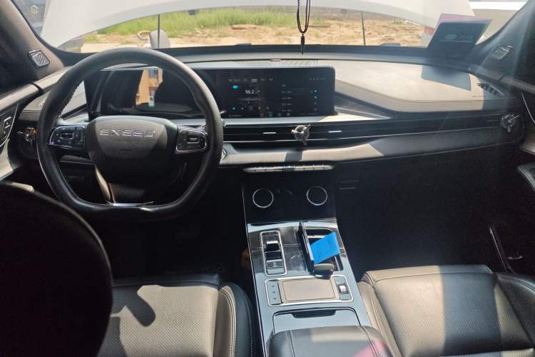 Used EXEED Zhuifeng 2021 Versailles Edition 1.6T DCT StarRui Version Center Console