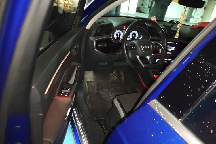 Used Audi Q3 2019 40 TFSI Fashion Dynamic Model
