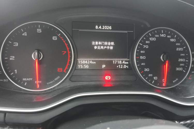 Used Audi A4L 2017 40 TFSI Ambition Edition Odometer Close Up