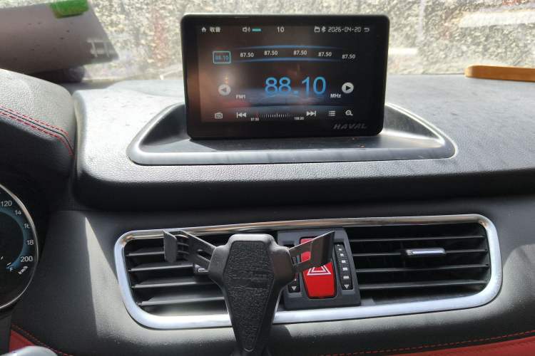 Used Haval H1 2016 Blue Label 1.5L AMT Luxury Model
