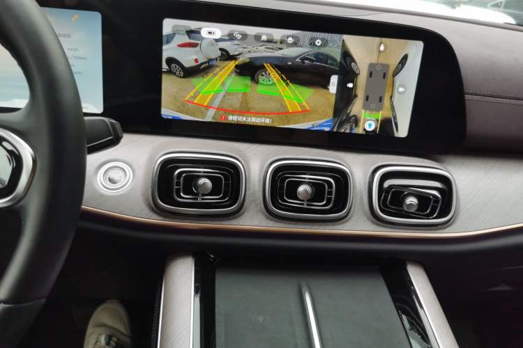 Used Chery Tiggo 9 2025 2.0T Automatic Two-Wheel Drive Luxury Edition 5 Seats