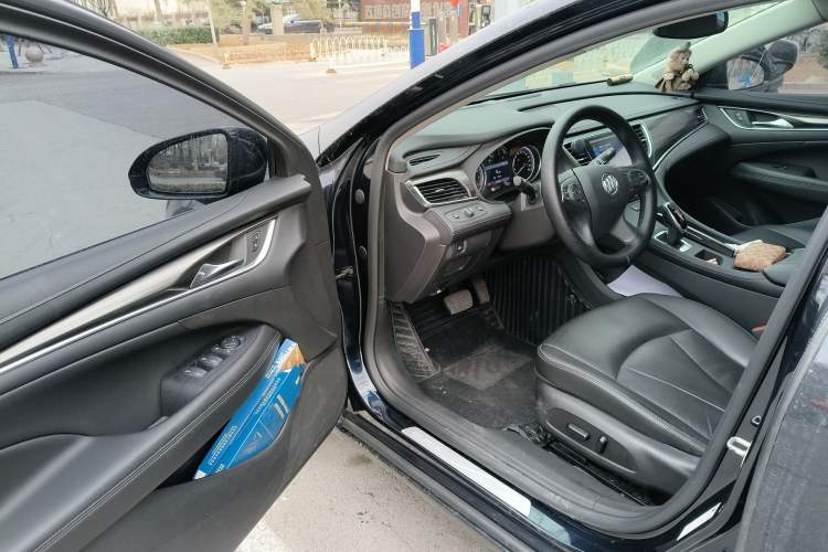 Used Buick LaCrosse 2019 28T Luxury Version