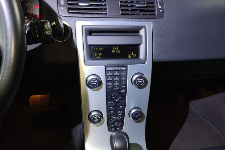 Used Volvo C30 2010 2.0 ZhiShang Version
