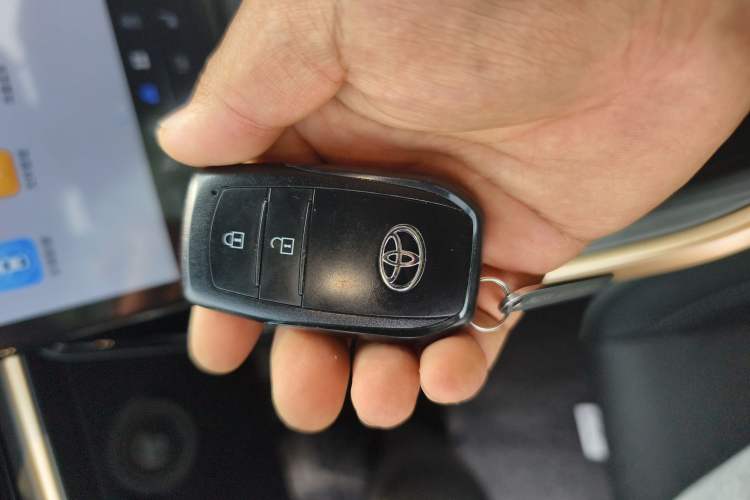 Used Toyota bZ3 2023 616 km Long-Range Premium
