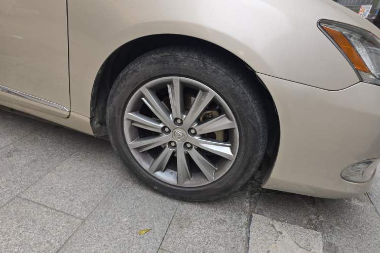 Used Lexus ES 2010 240 Elegant Edition Right Front Wheel Hub