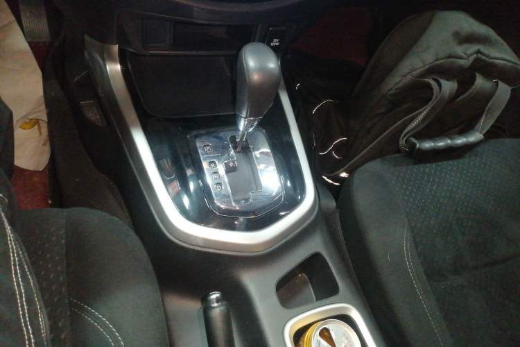 Used Nissan Navara 2017 2.5L Automatic 2WD Luxury Edition QR25