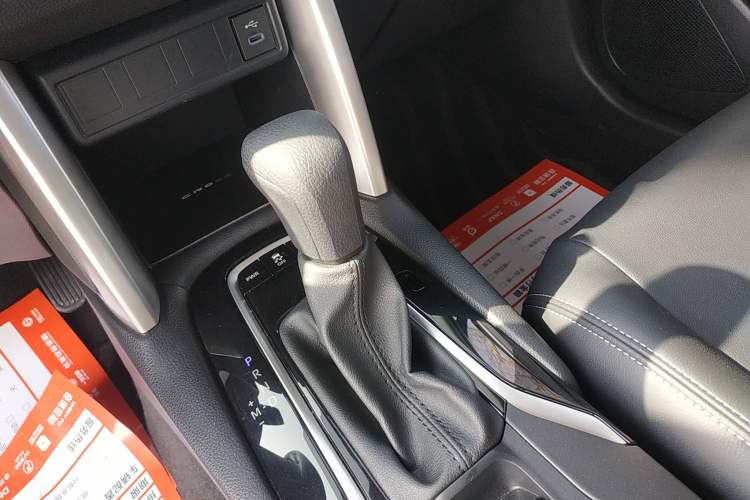 Used Toyota Corolla Cross 2023 2.0L Pioneer Edition Gear Lever