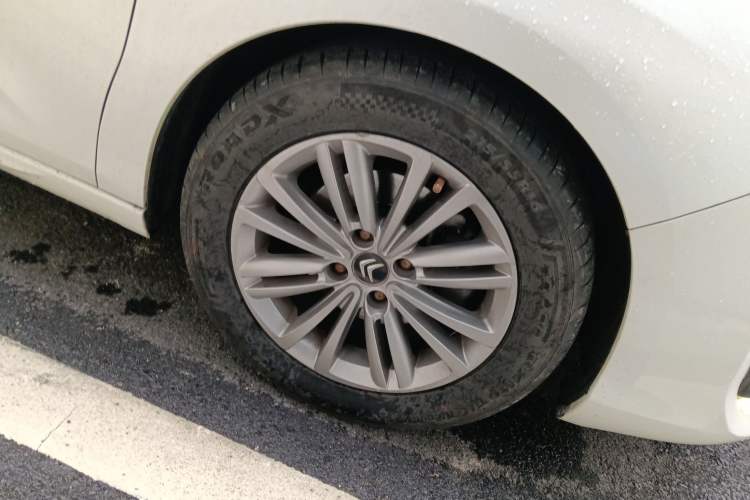 Used Citroen C4L 2014 1.8L Intelligent Drive Automatic Enjoyment Model Right Front Wheel Hub