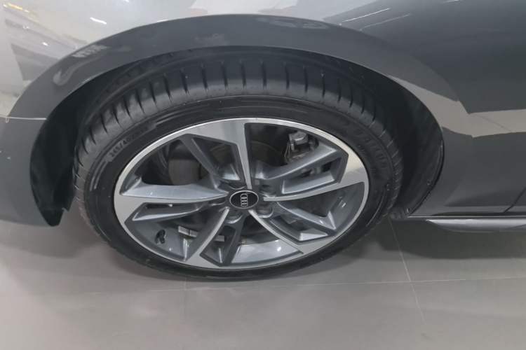 Used Audi A4L 2022 40 TFSI Fashion Dynamic Model