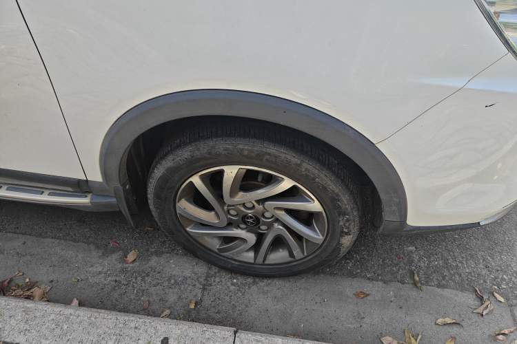 Used JAC Group Refine S3 2016 1.5L Manual Luxury Smart Version Right Front Wheel Hub