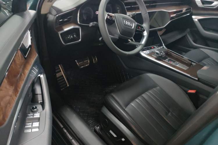 Used Audi A6 2020 allroad quattro Explorer 55 TFSI Prestige Off-Road Model