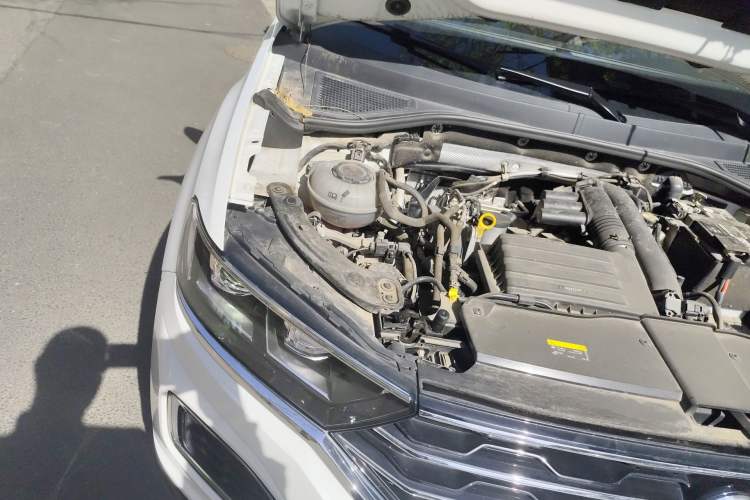 Used Volkswagen T-ROC 2021 280TSI DSG Two-Wheel Drive Comfort Connect Edition Right Front Headlight