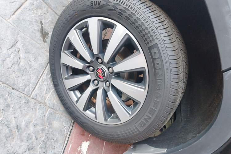 Used Roewe RX8 2019 30T Smart Connectivity Two-Wheel Drive Supreme Flagship Edition