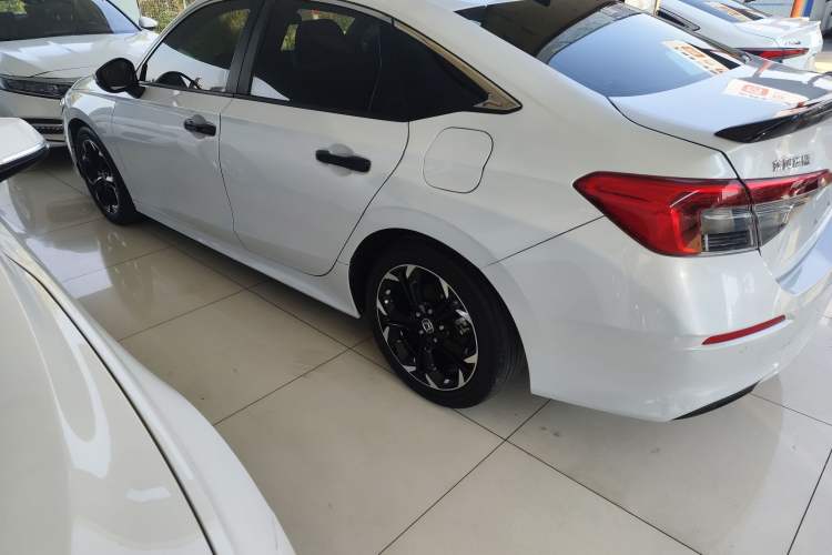 Used Honda Civic 2023 2.0L eHEV Sharp Edition Exterior 3