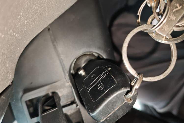 Used JMC Transit 2019 2.8T Commercial Version Short Wheelbase Mid-Roof 6-Seater China VI JX493
