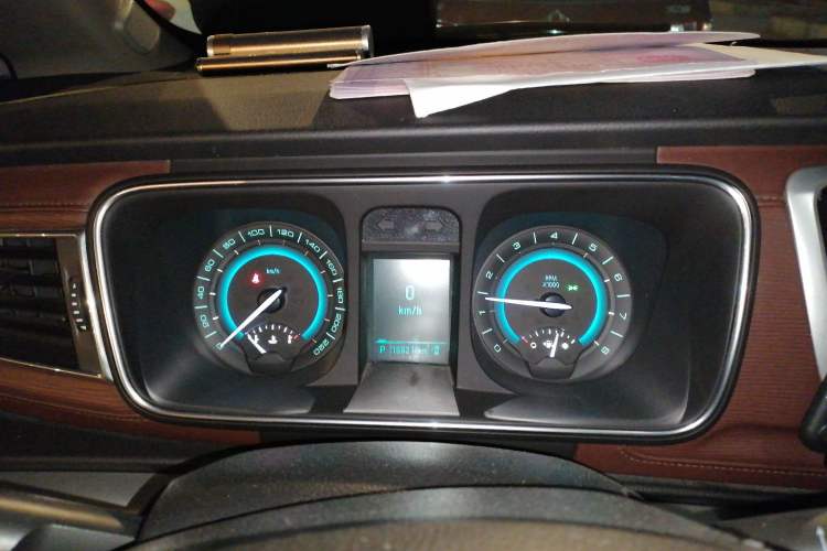 Used Buick GL8 2014 2.4L LT Luxury Business Executive Edition
