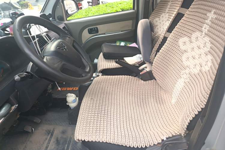 Used Wuling EV50 2020 Pure Electric Van Logistics Vehicle with Penghui Heated Battery