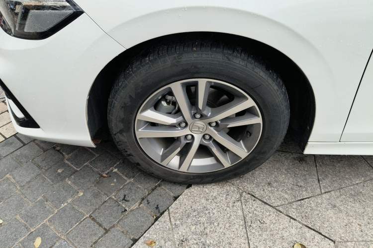 Used Honda Civic 2023 240TURBO CVT Dynamic · Center Stage Special Edition