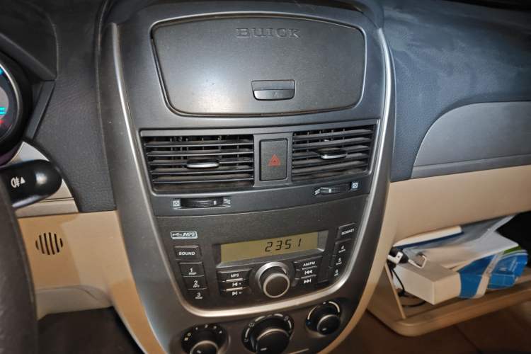 Used Buick Excelle 2013 1.5L Manual Classic Model
