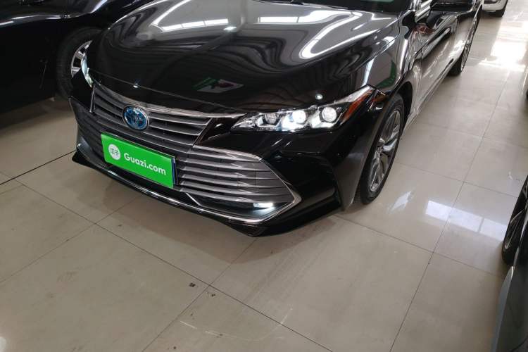 Used Toyota Avalon 2019 Dual-Engine 2.5L Luxury Edition China VI Standard
