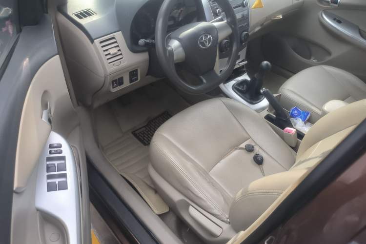 Used Toyota Corolla 2013 Special Edition 1.6L Manual Cool GL Model