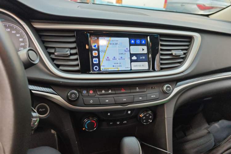 Used Buick GT 2021 Revised Version Flagship 1.5L Automatic Elite Edition Audio And AC Panel