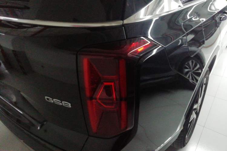 Used GAC Trumpchi GS8 2022 Linghang Series 2.0 TGDI Two-Wheel Drive Luxury Smart Connectivity Version (6 Seats)
